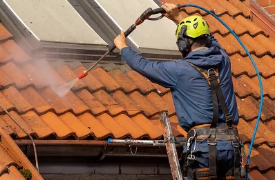 Démoussage et hydrofuge de toiture à Aiti